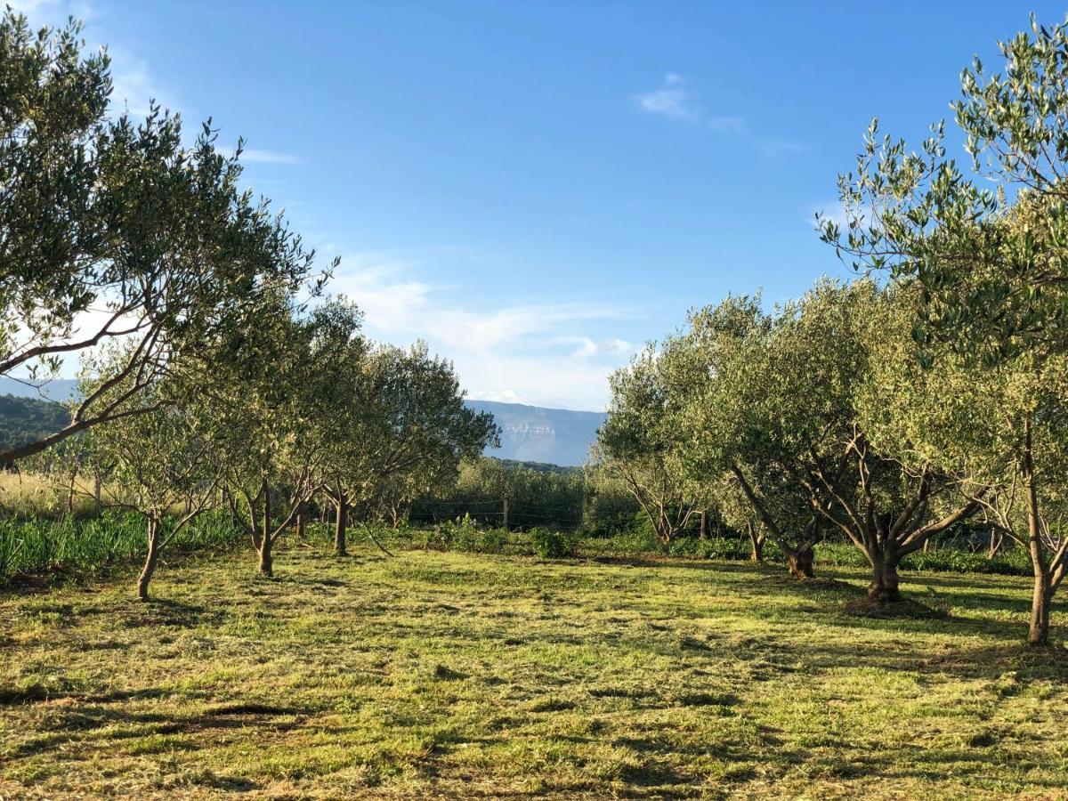 Cottage Rugonj Stari Grad  Εξωτερικό φωτογραφία